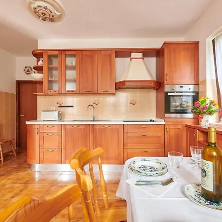 House With A Parking Space Valica, - 20533 ウマグ
