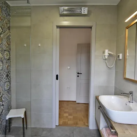 Vakantiehuis House With A Parking Space Valica, - 20533 Umag